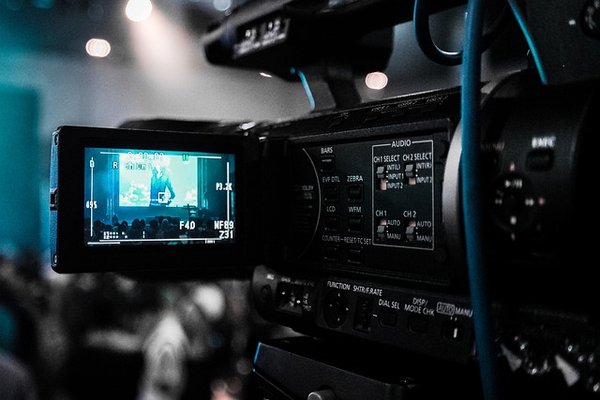 Révélez l'essence de votre entreprise avec des films corporate